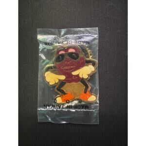 New Metal Enamel The California Raisins Band Group Key Chain Vintage 1988 CALRAB